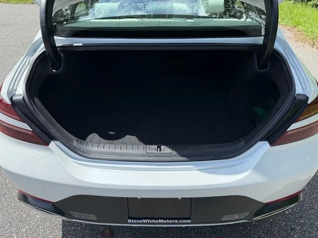 2025 Genesis G70 - Image 16 of 21