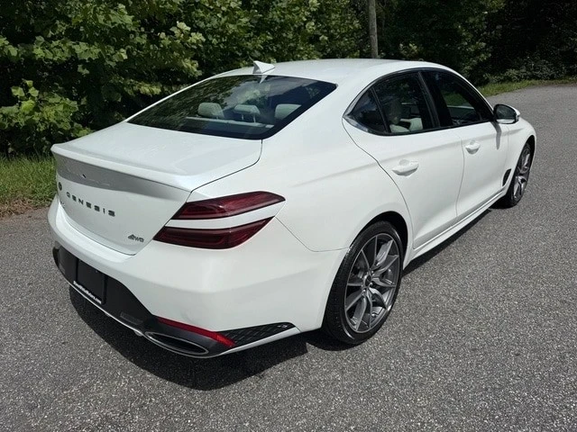 2025 Genesis G70 - Image 6 of 21