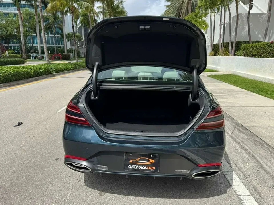 2025 Genesis G70 - Image 12 of 12