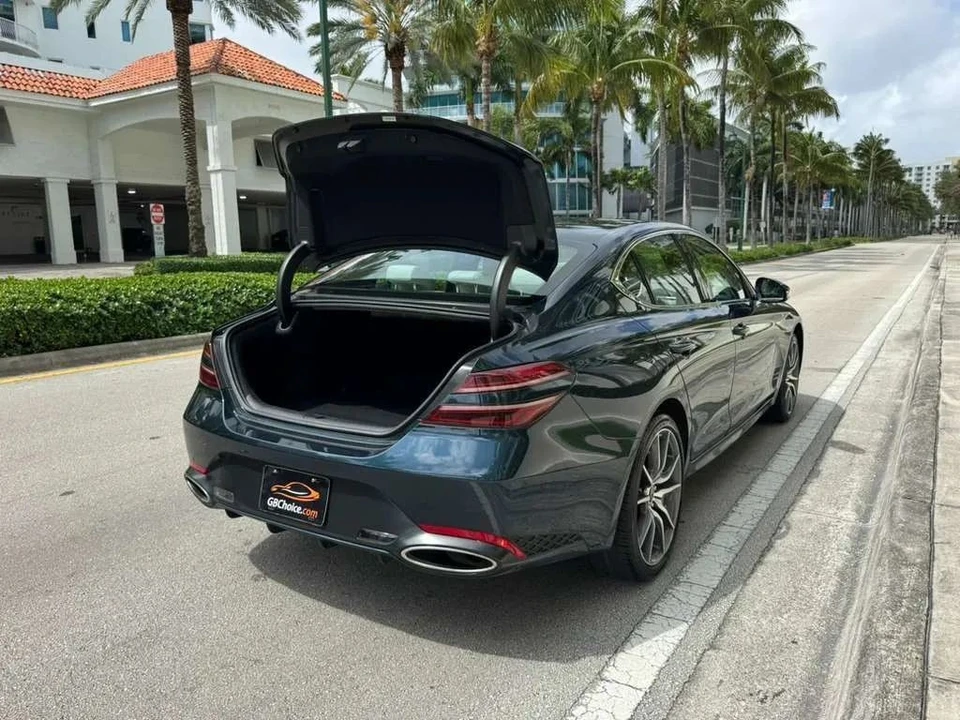 2025 Genesis G70 - Image 11 of 12