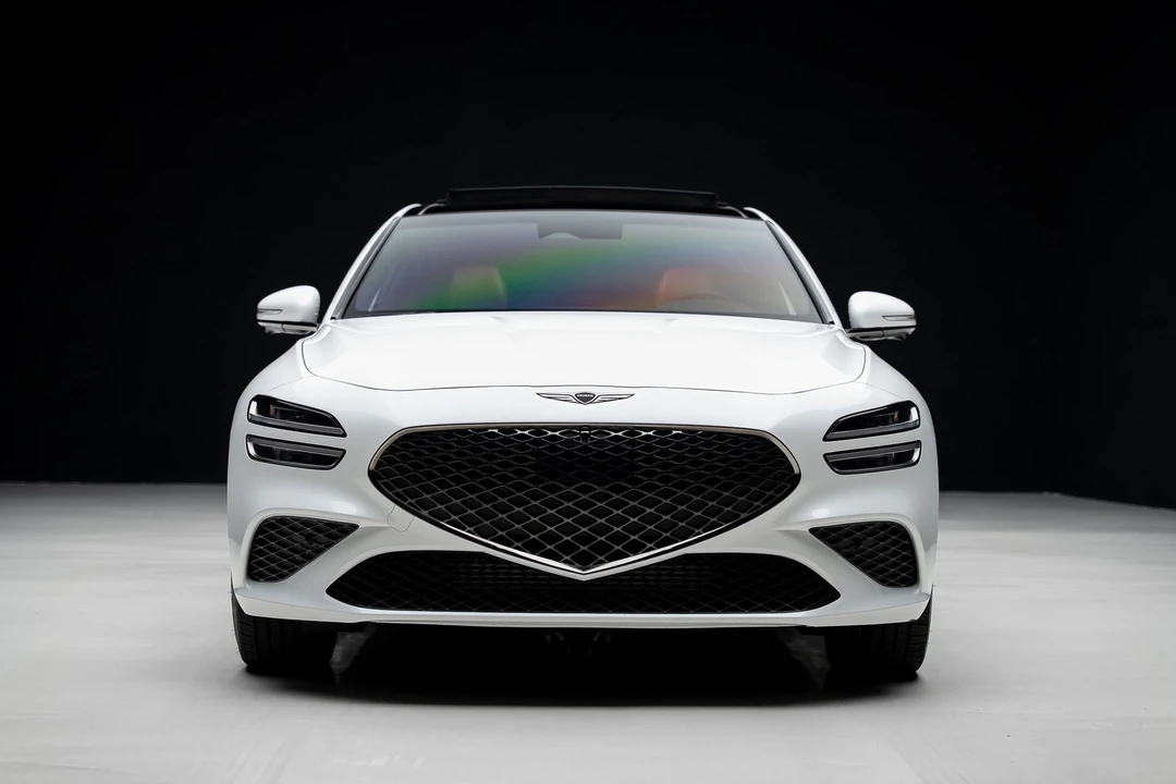 2025 Genesis G70 - Image 7 of 12