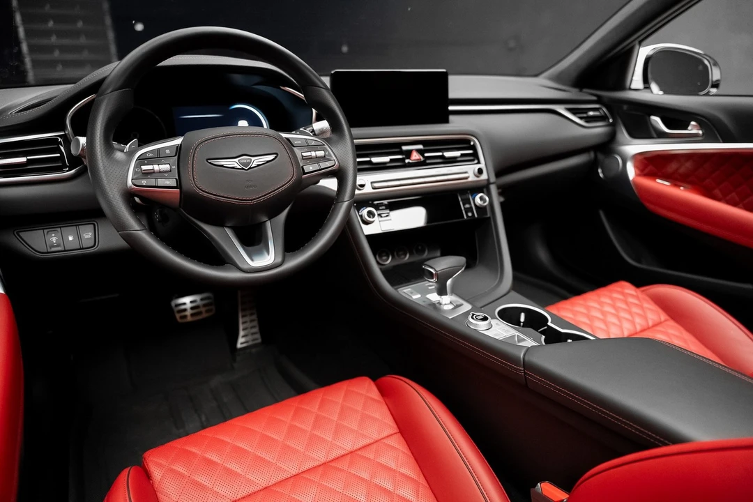 2025 Genesis G70 - Image 2 of 12