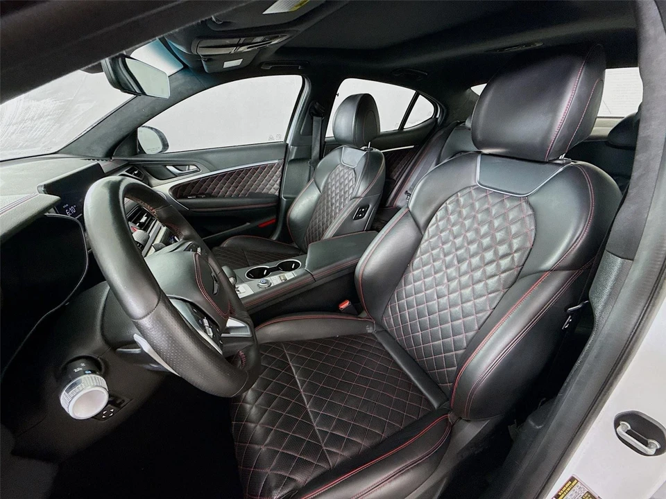2025 Genesis G70 - Image 2 of 15