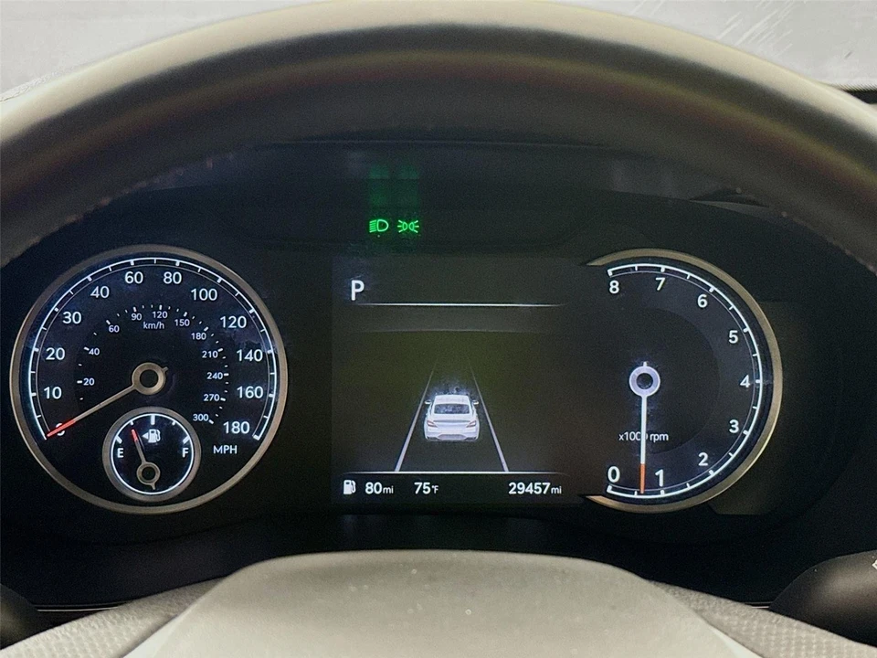 2025 Genesis G70 - Image 3 of 15