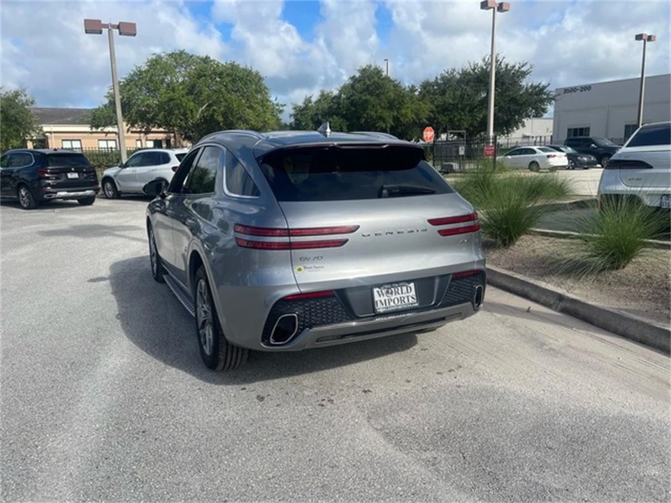 2025 Genesis G70 - Image 3 of 4