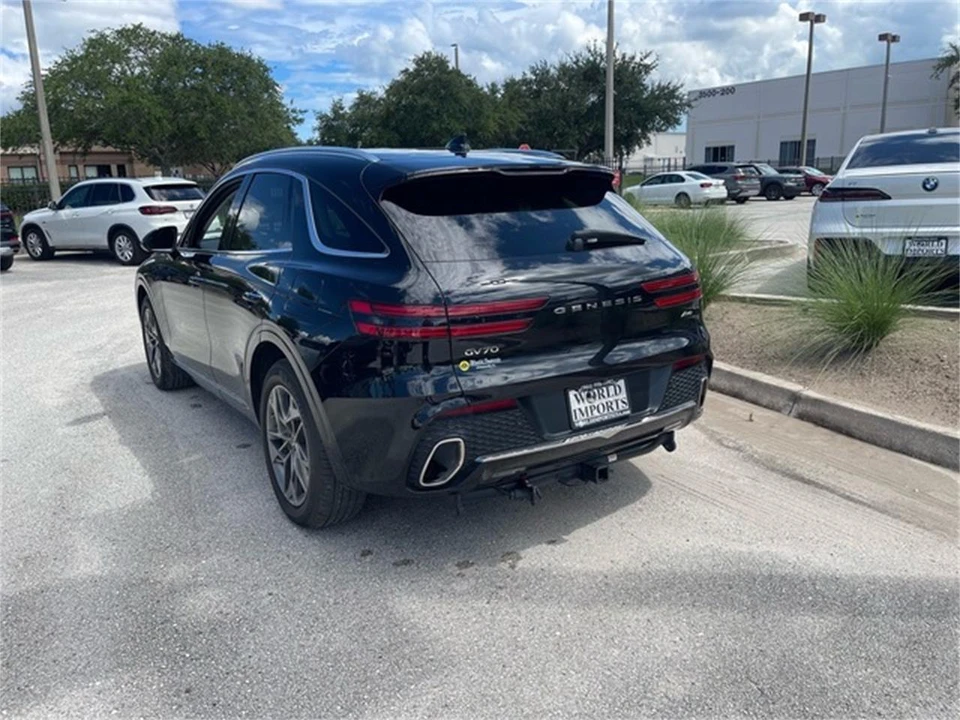 2025 Genesis G70 - Image 3 of 4