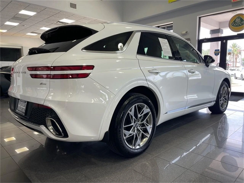 2025 Genesis G70 - Image 5 of 31
