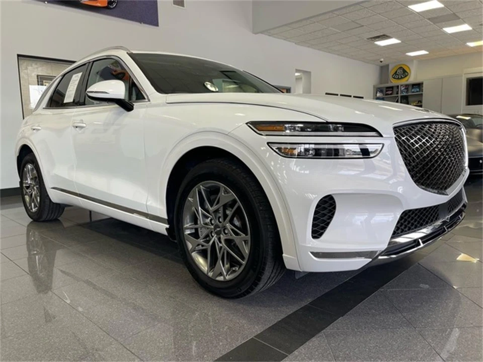 2025 Genesis G70 - Image 7 of 31
