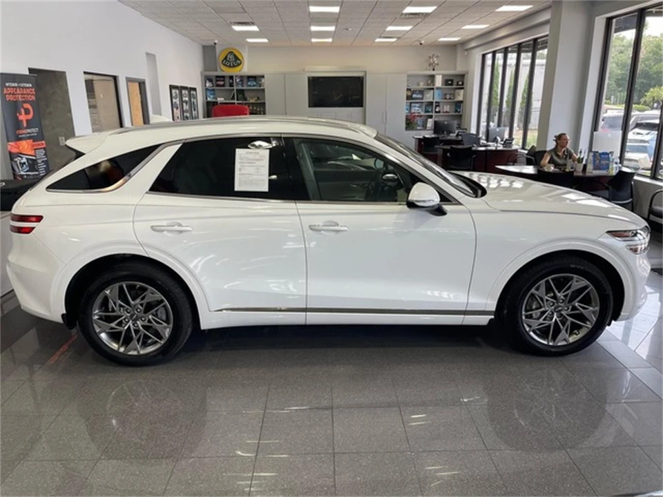 2025 Genesis G70 - Image 6 of 31