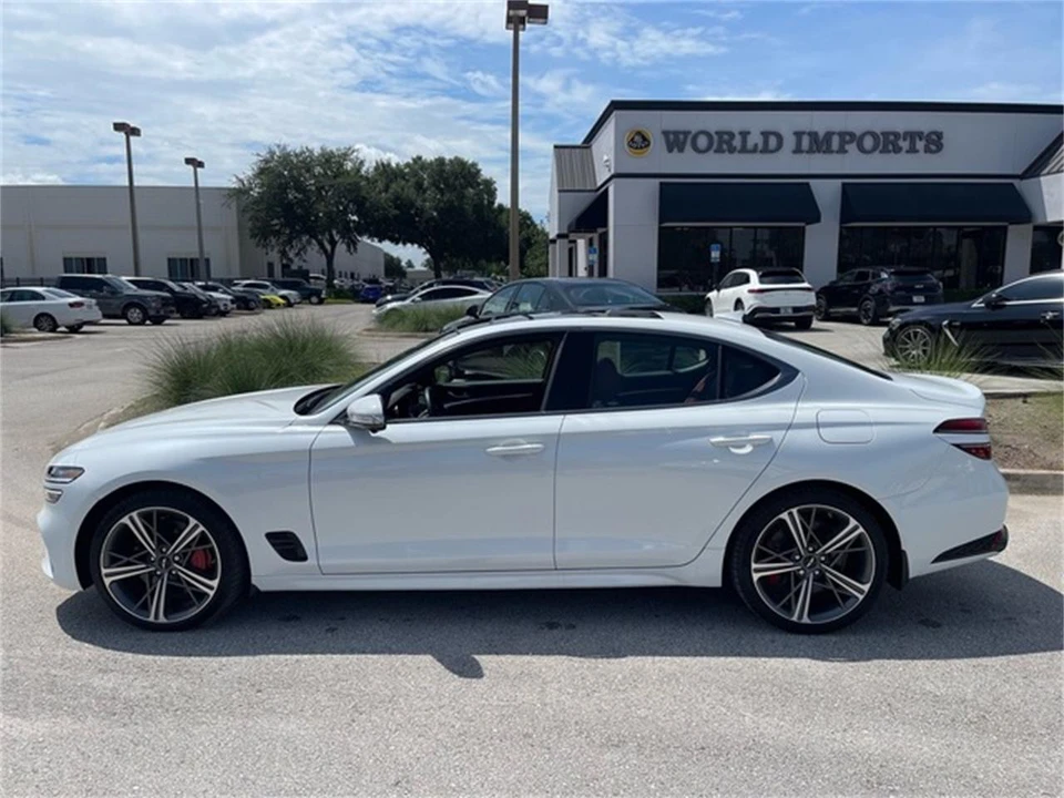 2025 Genesis G70 - Image 2 of 4