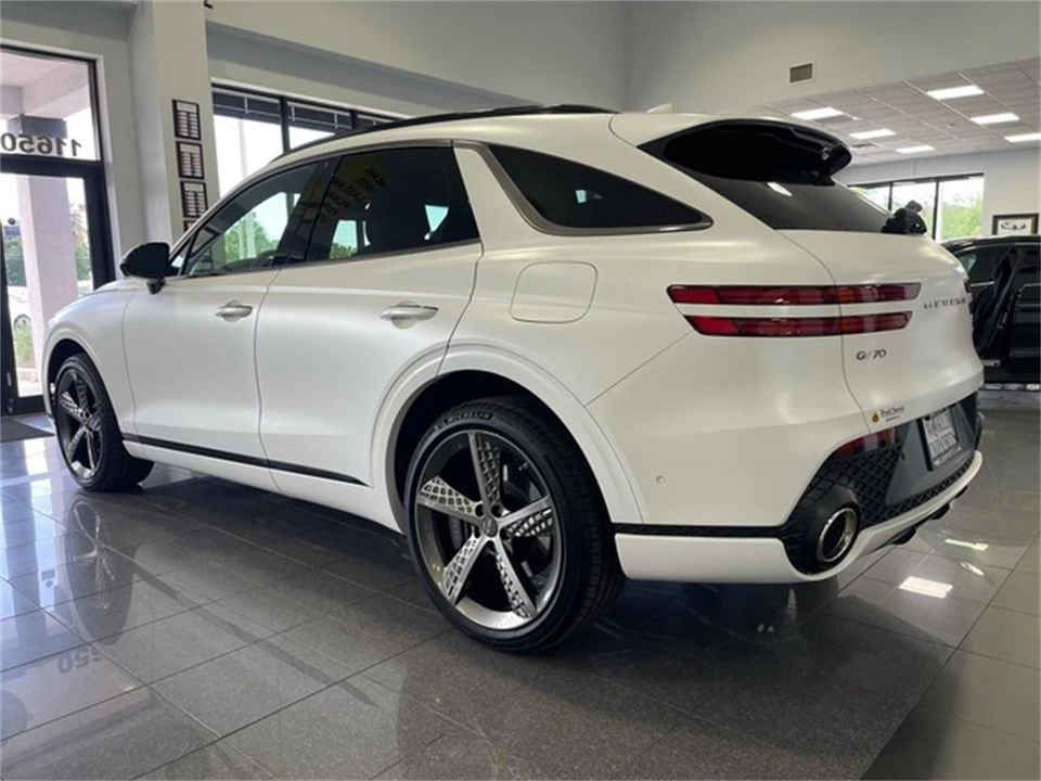 2025 Genesis G70 - Image 3 of 31