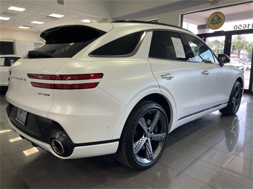 2025 Genesis G70 - Image 5 of 31