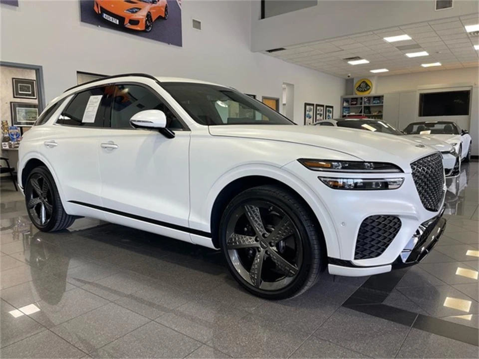 2025 Genesis G70 - Image 7 of 31
