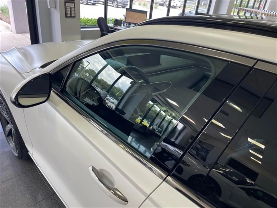2025 Genesis G70 - Image 14 of 31