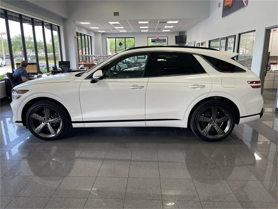2025 Genesis G70 - Image 2 of 31