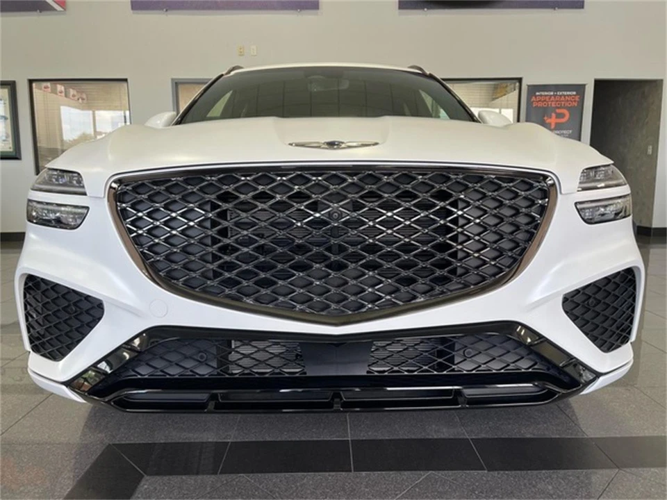 2025 Genesis G70 - Image 8 of 31