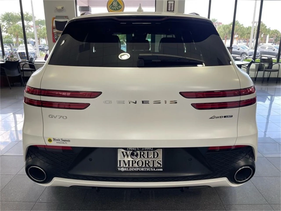 2025 Genesis G70 - Image 4 of 31