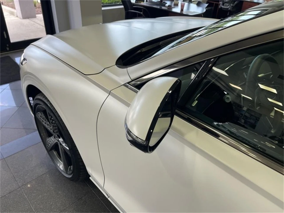 2025 Genesis G70 - Image 12 of 31