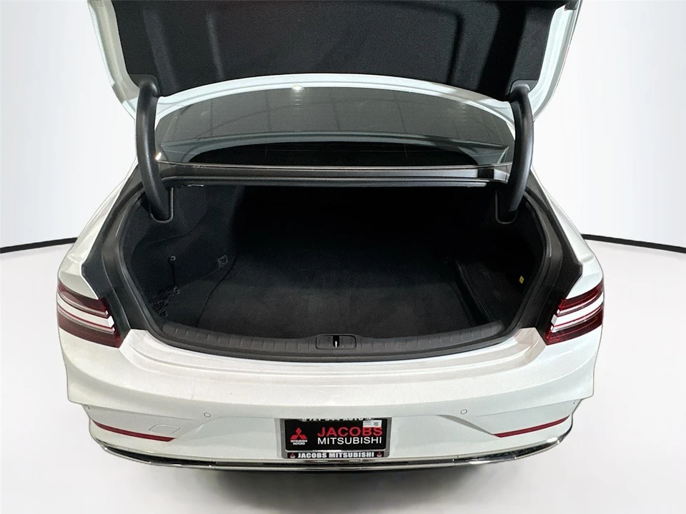 2025 Genesis G80 - Image 20 of 21