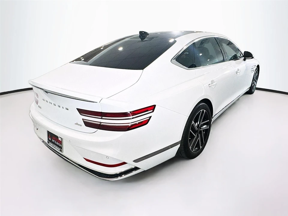 2025 Genesis G80 - Image 5 of 16