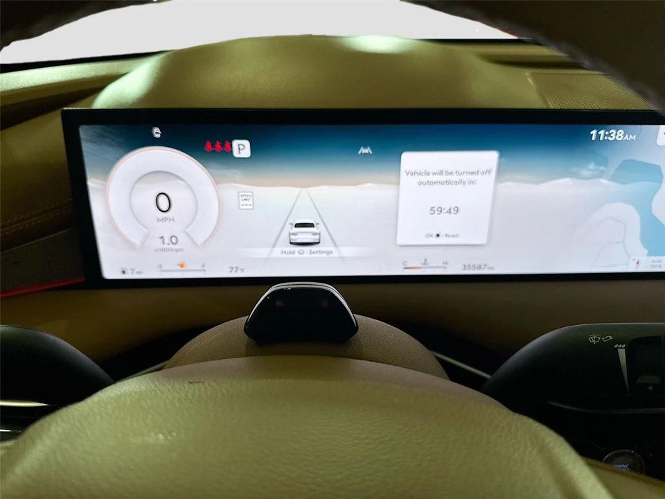 2025 Genesis G80 - Image 4 of 31