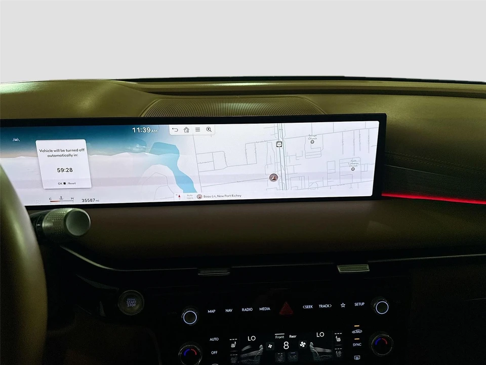 2025 Genesis G80 - Image 9 of 31