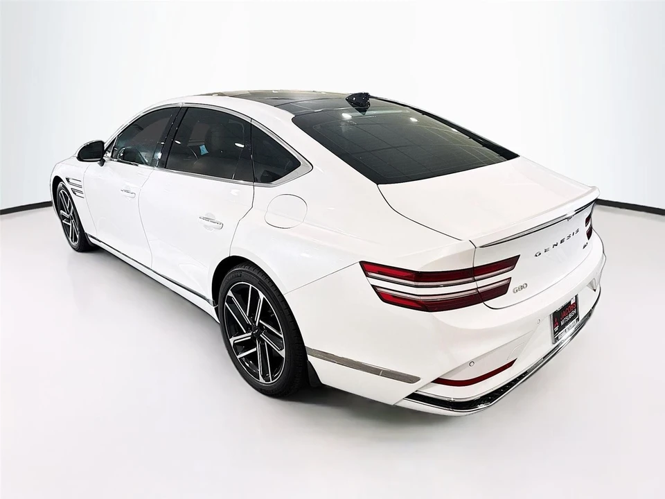 2025 Genesis G80 - Image 31 of 31