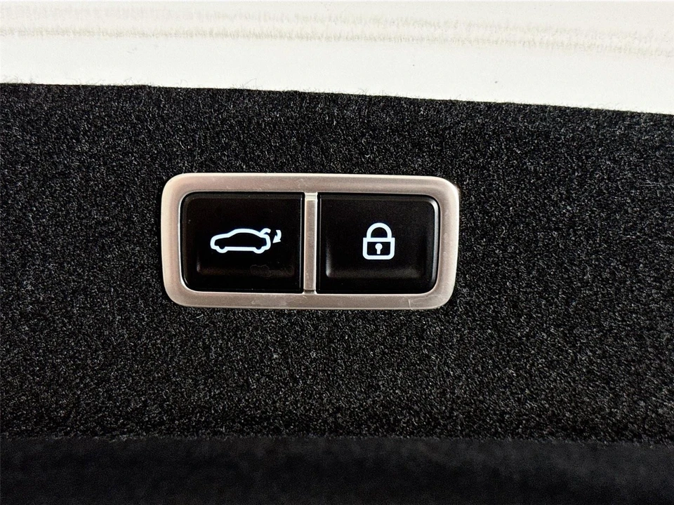 2025 Genesis G80 - Image 22 of 31