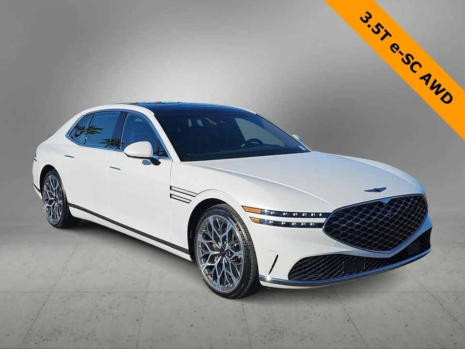 2025 Genesis G90 - Image 2 of 20