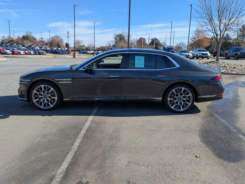 2025 Genesis G90 - Image 7 of 12