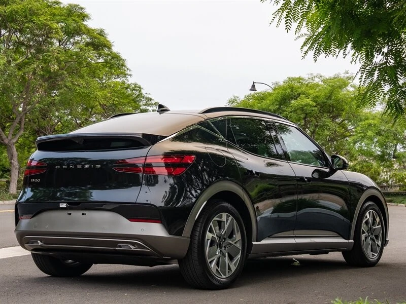 2025 Genesis GV60 - Image 8 of 21