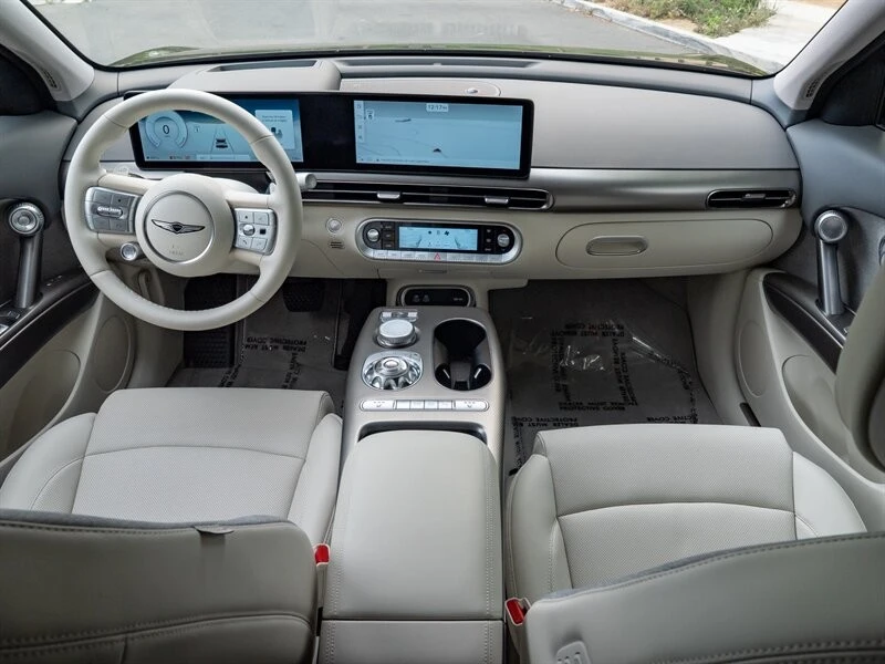 2025 Genesis GV60 - Image 9 of 21