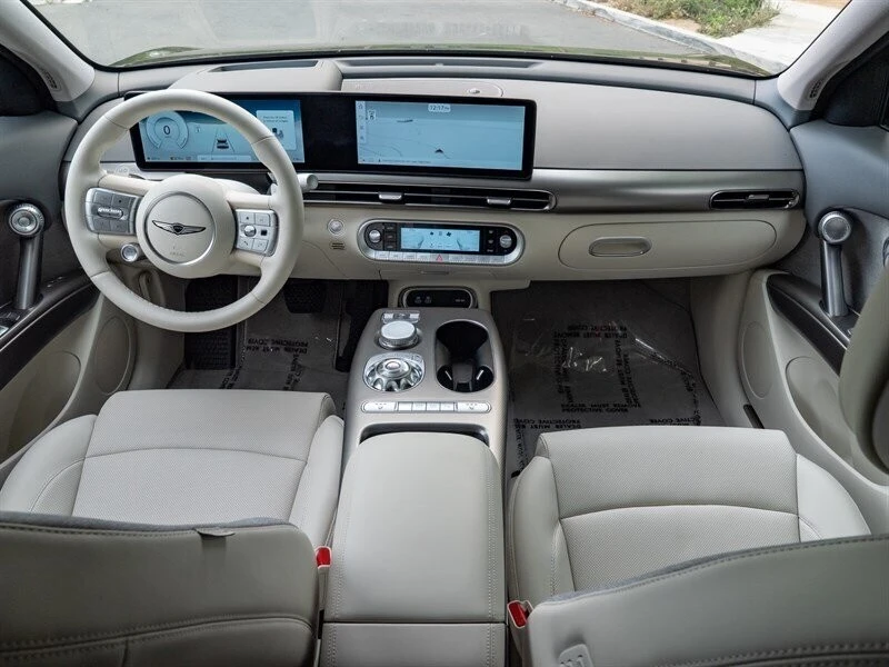 2025 Genesis GV60 - Image 9 of 21
