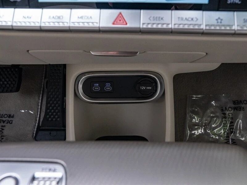 2025 Genesis GV60 - Image 15 of 21