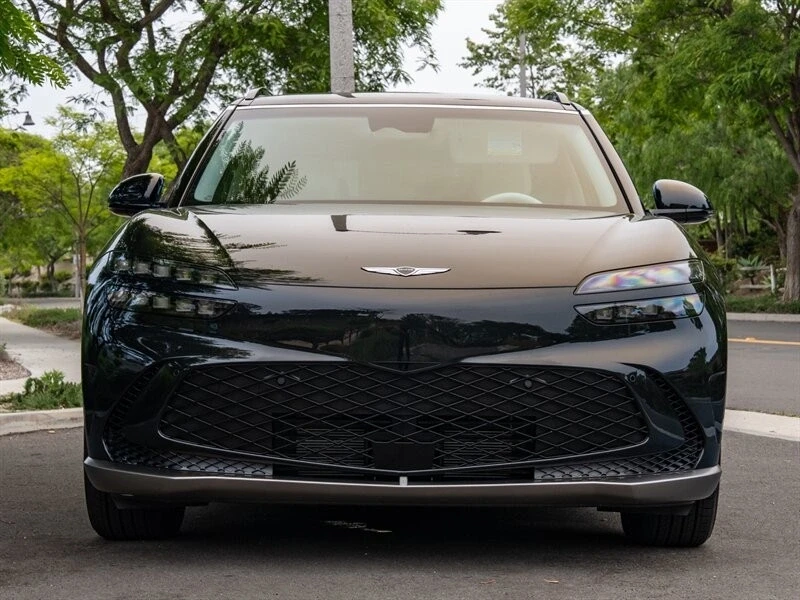 2025 Genesis GV60 - Image 5 of 21