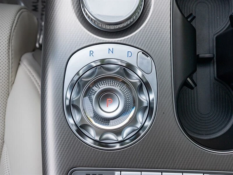 2025 Genesis GV60 - Image 18 of 21