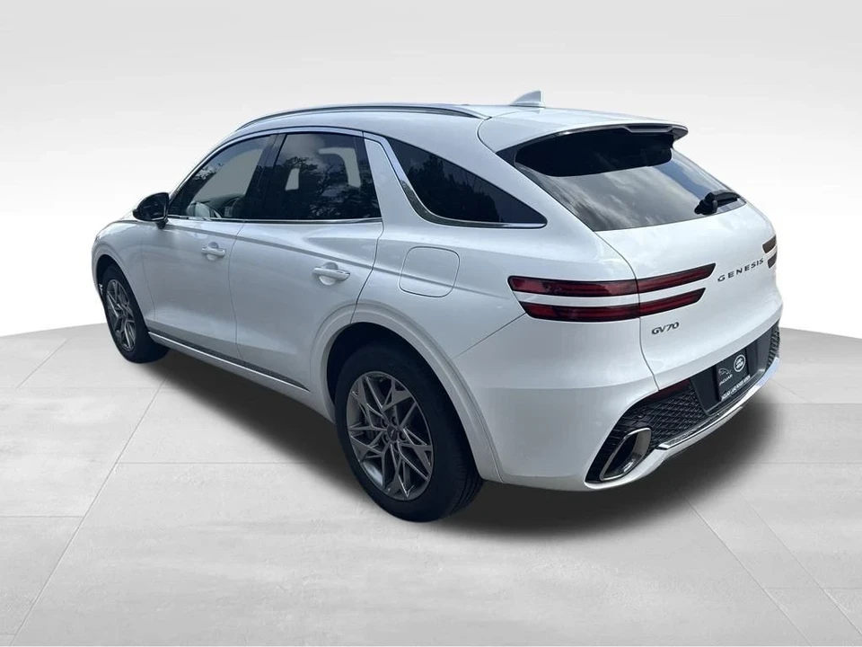 2025 Genesis GV70 - Image 3 of 12