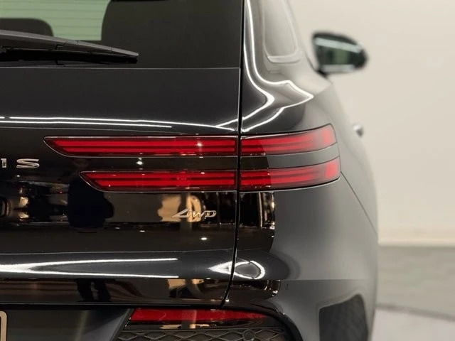 2025 Genesis GV70 - Image 8 of 12