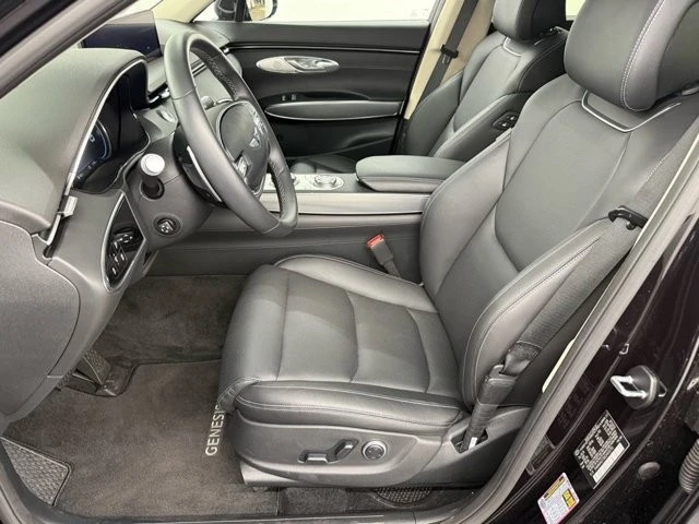 2025 Genesis GV70 - Image 16 of 21