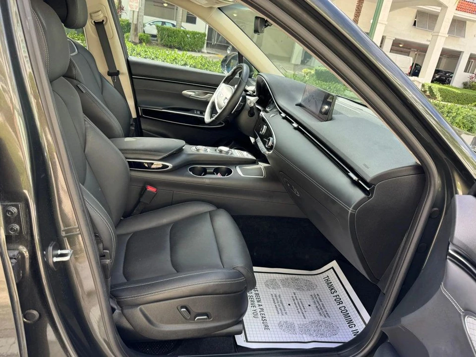 2025 Genesis GV70 - Image 11 of 12