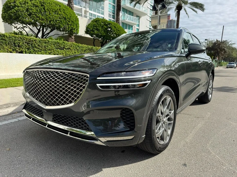 2025 Genesis GV70 - Image 10 of 12
