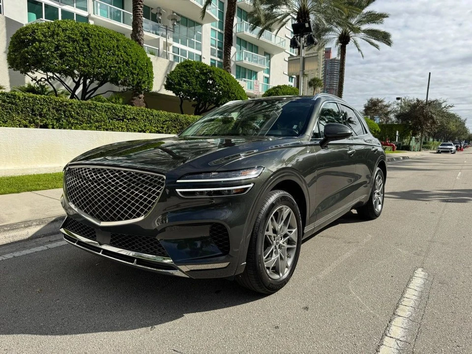 2025 Genesis GV70 - Image 4 of 12