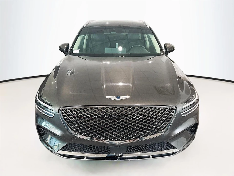 2025 Genesis GV70 - Image 25 of 31