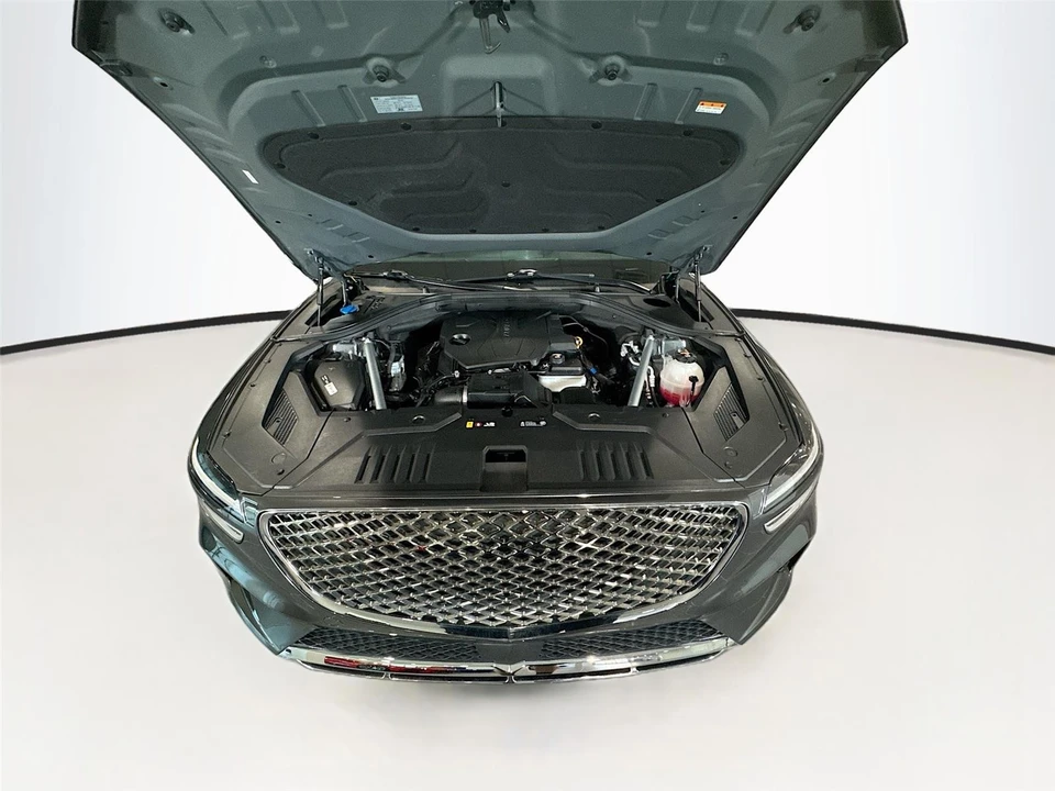 2025 Genesis GV70 - Image 27 of 31