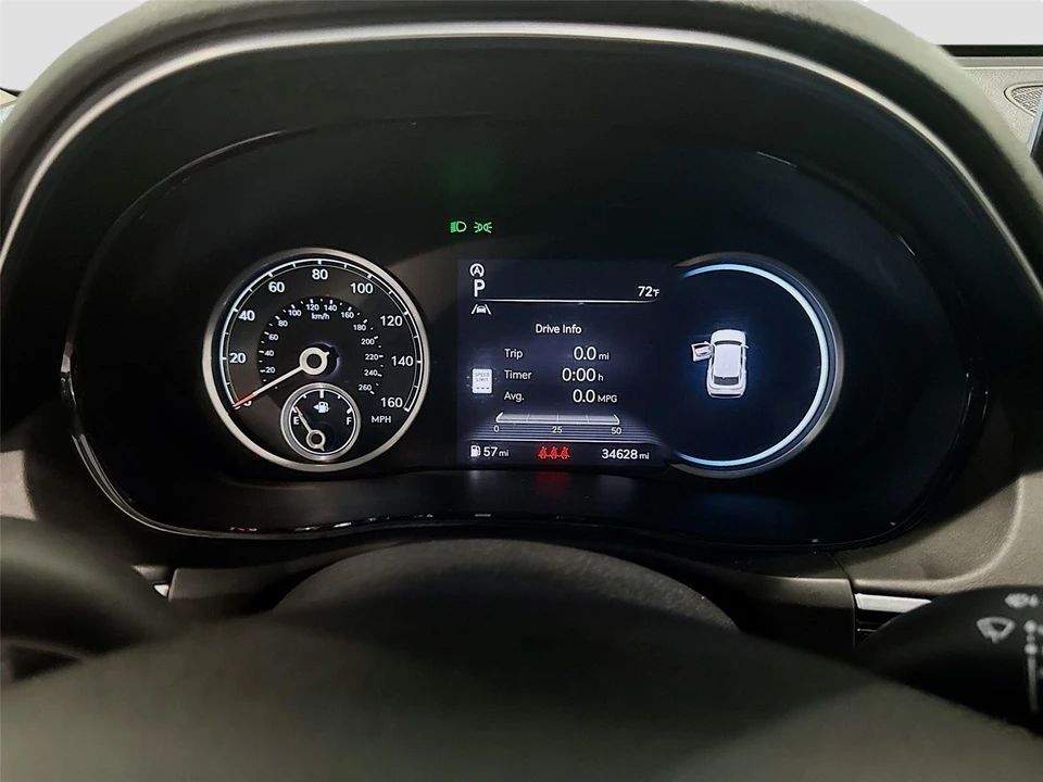 2025 Genesis GV70 - Image 4 of 31
