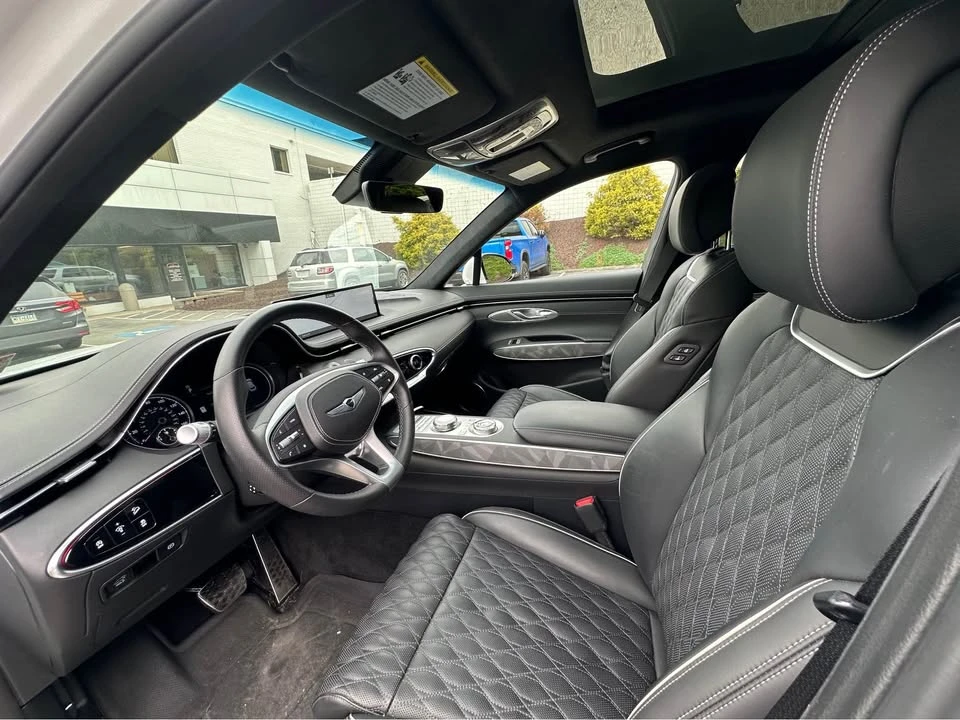 2025 Genesis GV70 - Image 7 of 17
