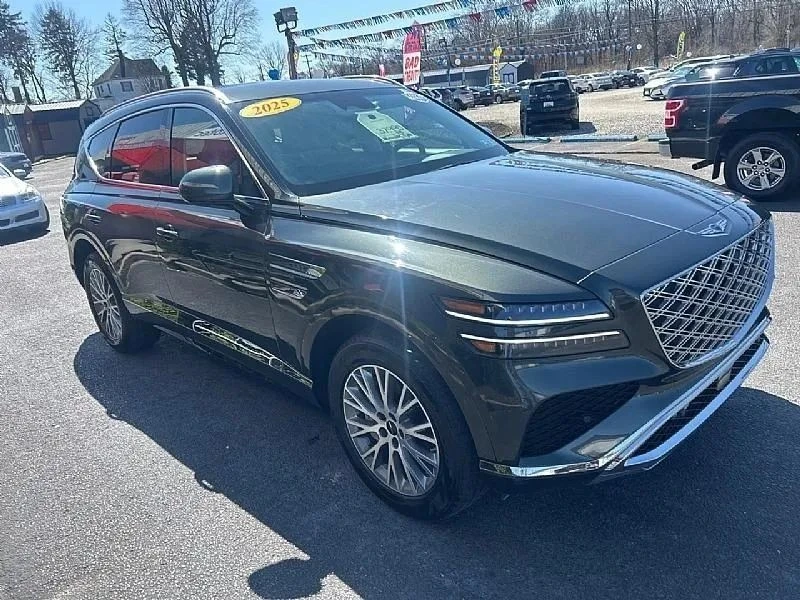 2025 Genesis GV80 - Image 2 of 12