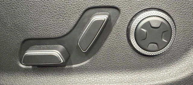 2025 Genesis GV80 - Image 21 of 21