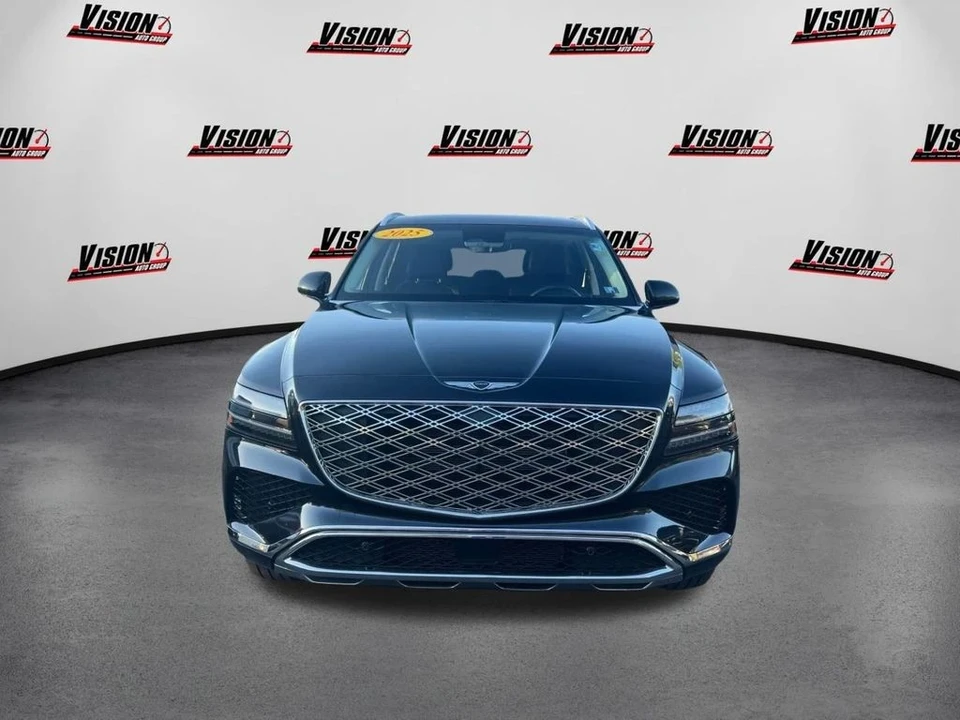 2025 Genesis GV80 - Image 2 of 12