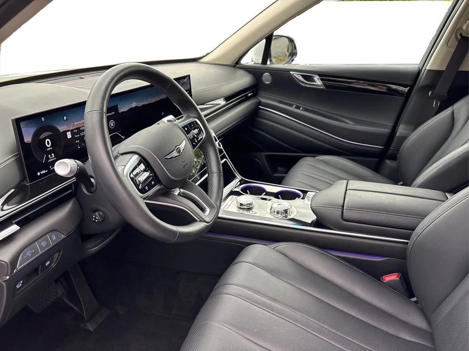 2025 Genesis GV80 - Image 9 of 12